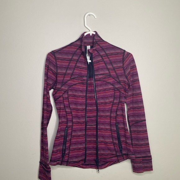 Lululemon women’s size 4 define jacket space dye plum zip up purple thumb holes - Picture 3 of 7